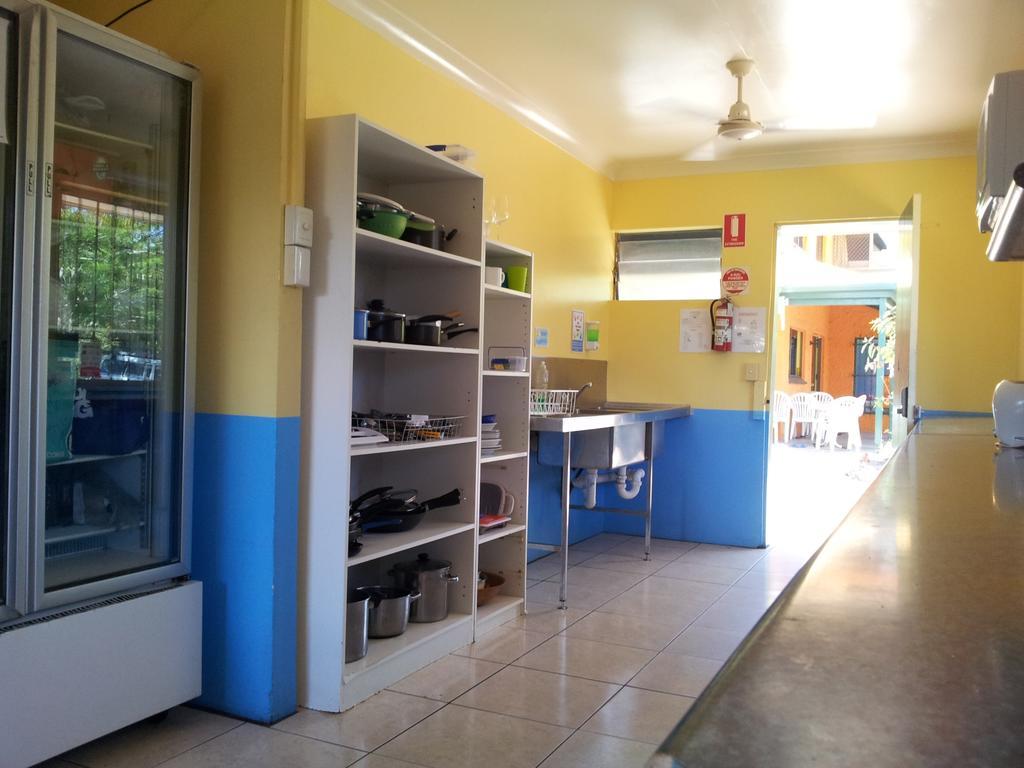 Jjs Backpackers Hostel Cairns Extérieur photo