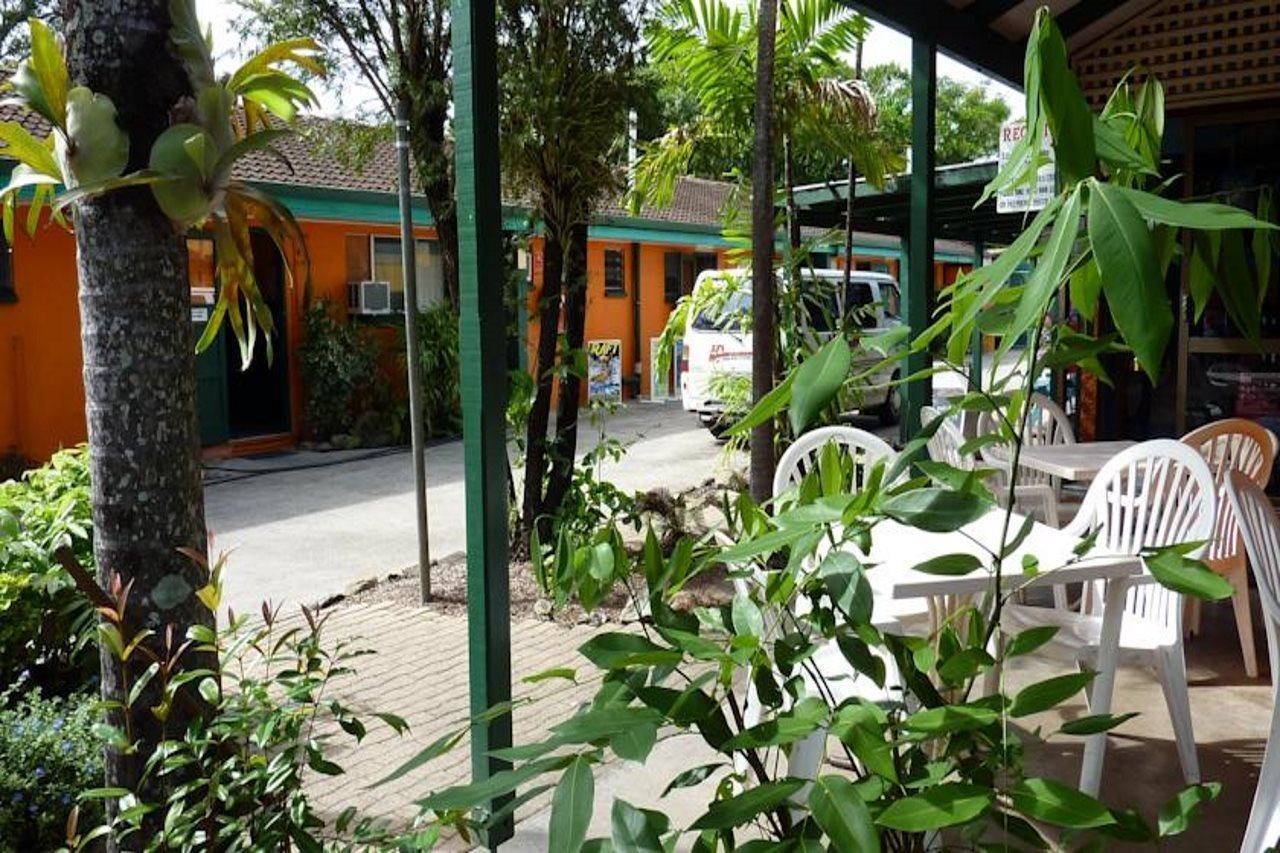 Jjs Backpackers Hostel Cairns Extérieur photo