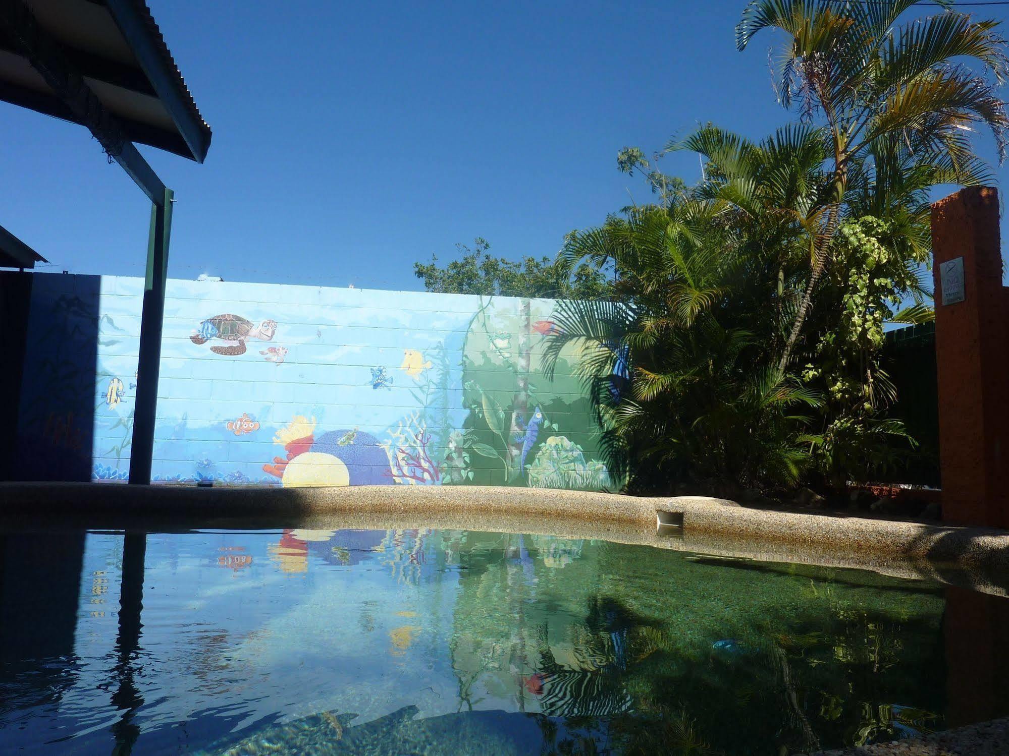Jjs Backpackers Hostel Cairns Extérieur photo