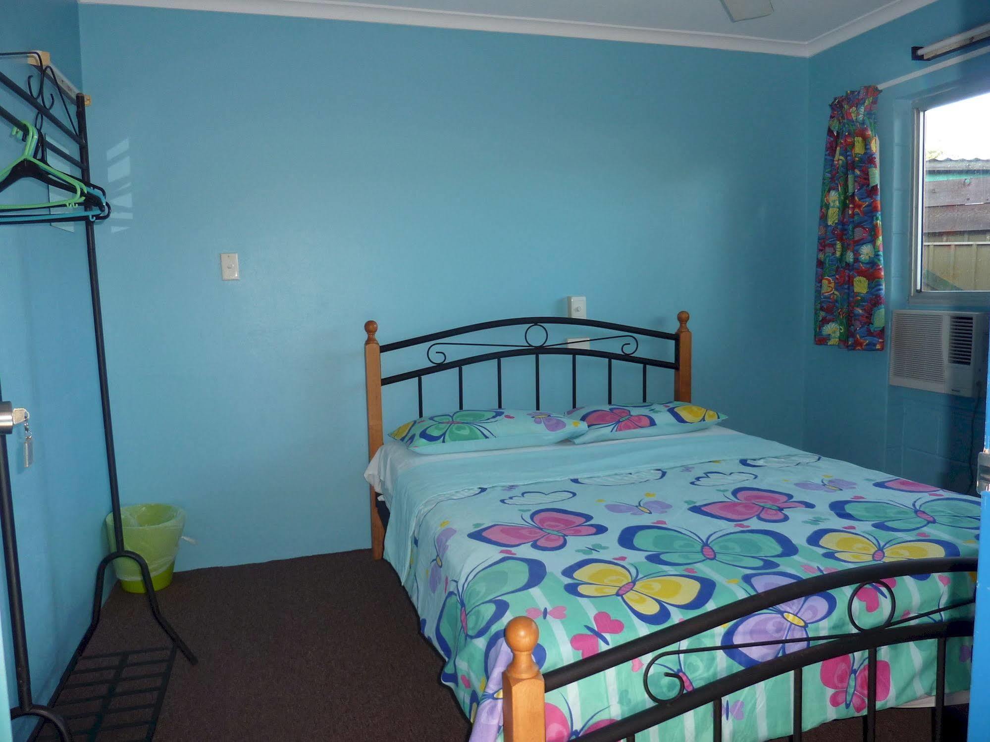 Jjs Backpackers Hostel Cairns Extérieur photo