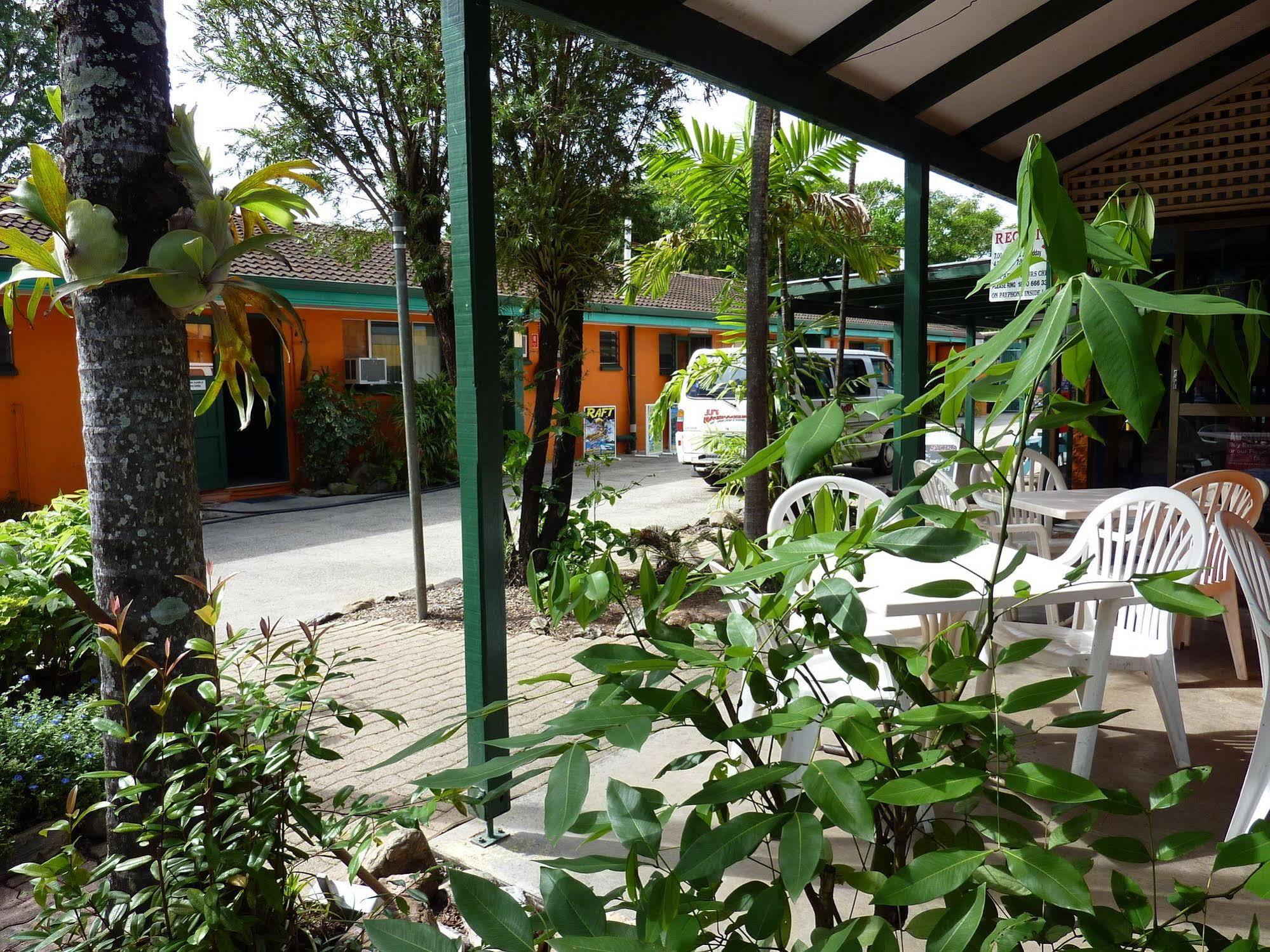 Jjs Backpackers Hostel Cairns Extérieur photo