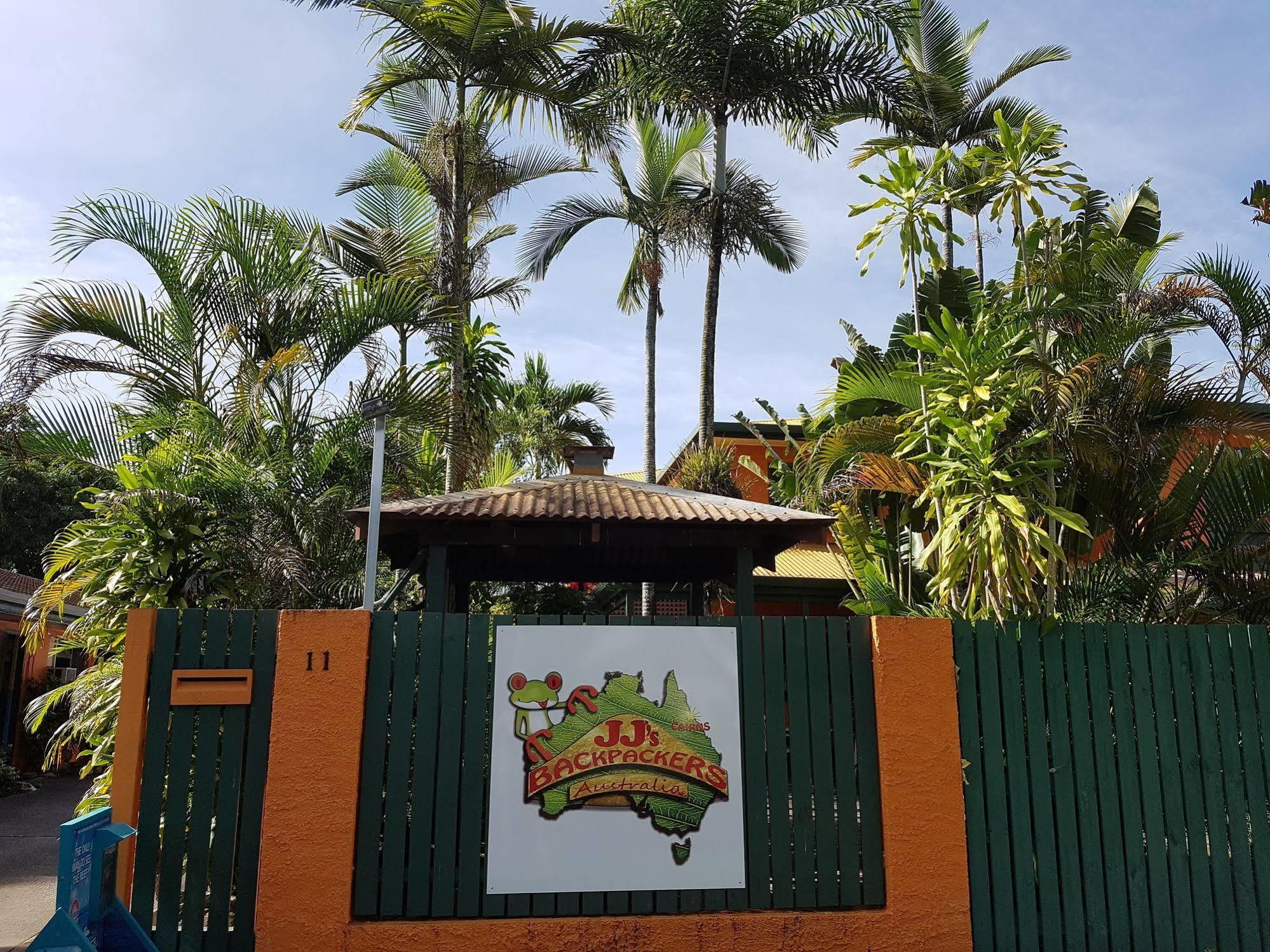 Jjs Backpackers Hostel Cairns Extérieur photo